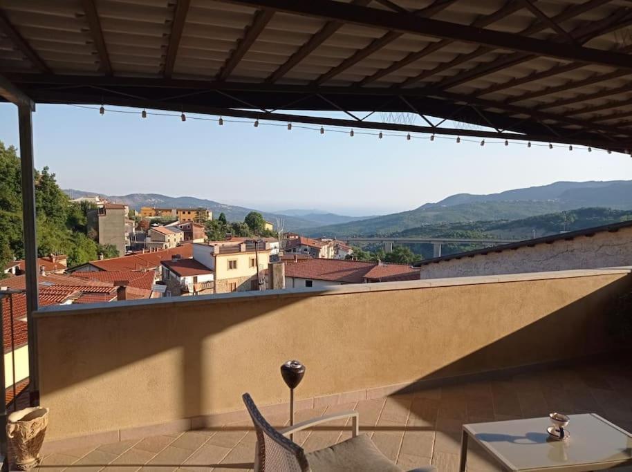 Vila Casa Torre Con Terrazza Panoramica Futani Exteriér fotografie